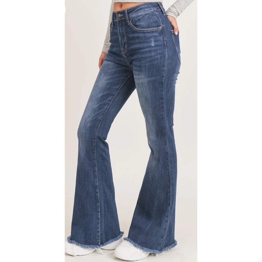 Risen High Waist Vintage Frayed Hem Flare Jeans 15 / 32